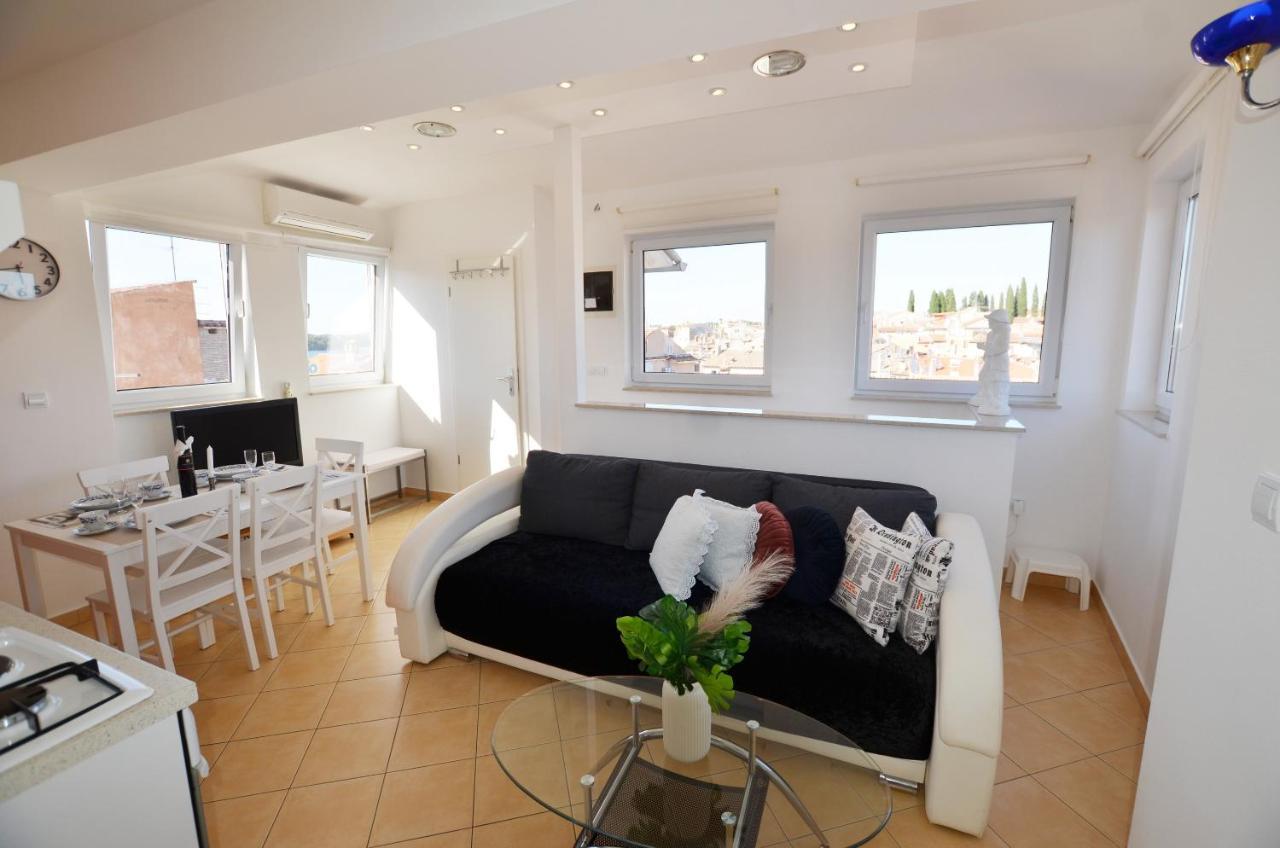Peter Apartment Rovigno Esterno foto